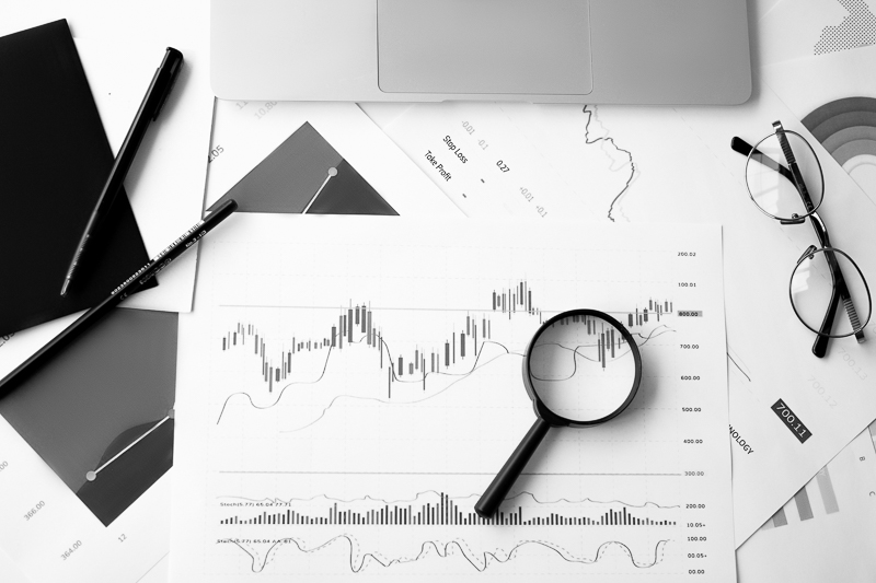 871BM MagnifyingGlass and Graphs